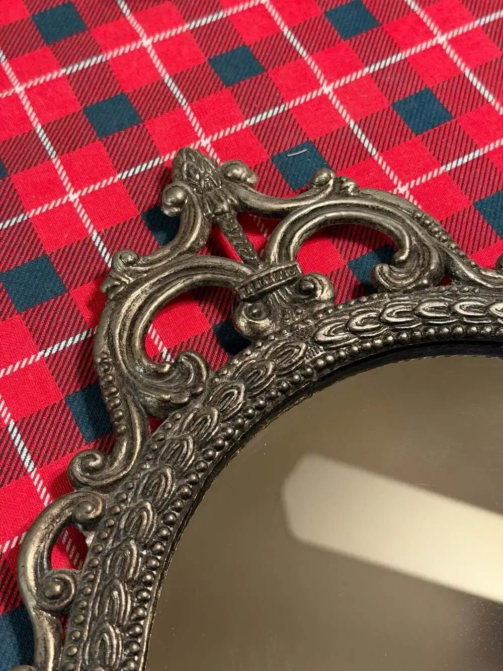 Vintage Ornate Oval Wall Mirror with Antique Silver Finish 17-inch